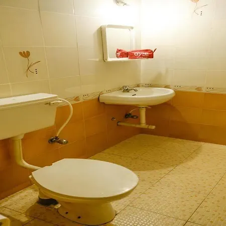 Oyo Rooms Candolim Nerul Road